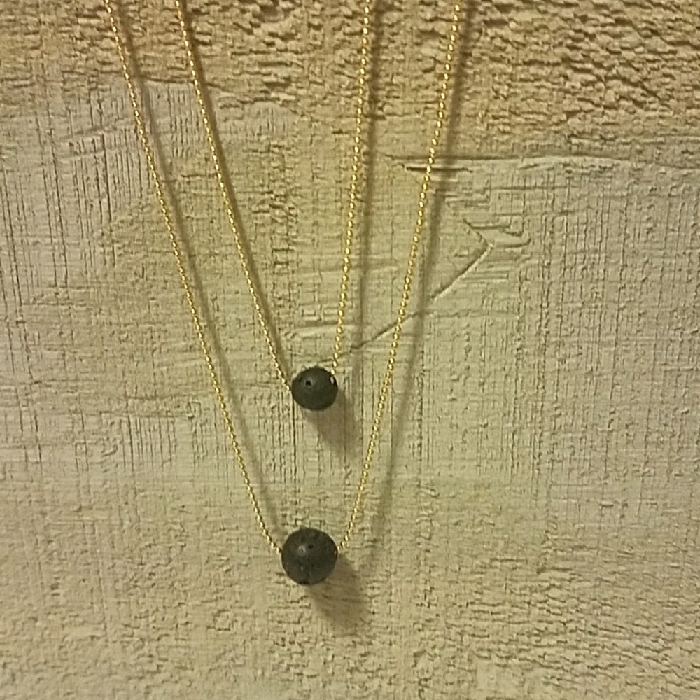 Lava bead two tier GOLDTONE diffuser necklace - Picture 4 of 5